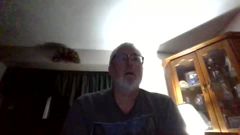 Snapshot of part86 chatting on 10.04.25 part86 online show from 10.04.25