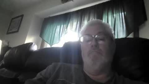 Snapshot of part86 chatting on 11.15.25 part86 online show from 11.15.25