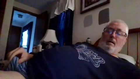 Snapshot of part86 chatting on 12.22.25 part86 online show from 12.22.25