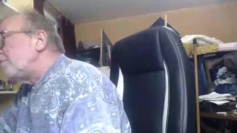 pascal88881 online show from 12.15.24