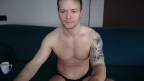 Snapshot of pashka_x chatting on 06.04.26 Pashka online show from 06.04.26