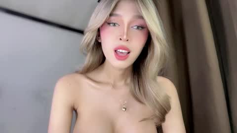 Snapshot of passion_de_amor18 chatting on 06.04.26 Tasty Alice online show from 06.04.26