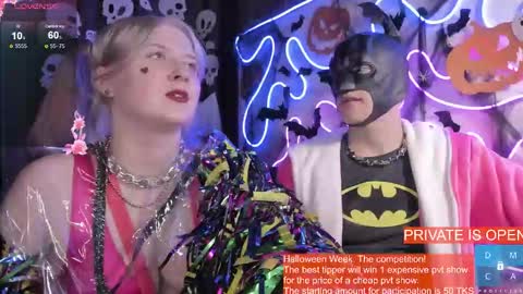 Snapshot of passion_luna chatting on 10.24.25 LunaAlan online show from 10.24.25