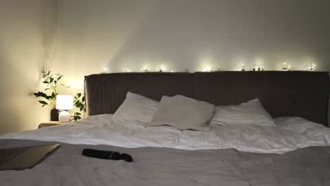 Anna online show from 01.22.25