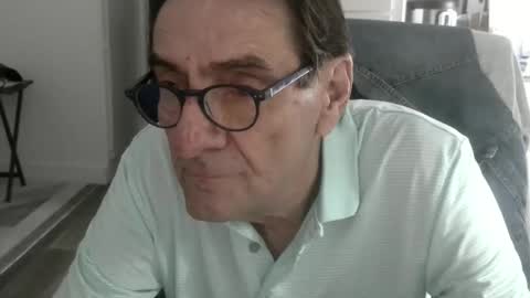 Snapshot of pastelito76 chatting on 02.23.26 Bob online show from 02.23.26