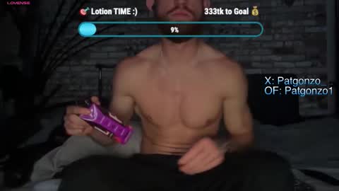 Snapshot of patcums chatting on 11.30.25 patcums online show from 11.30.25