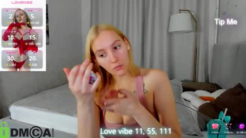 Snapshot of patr1cia_hart chatting on 09.10.25 patr1cia_hart online show from 09.10.25