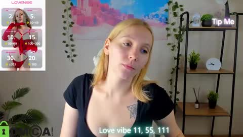 Snapshot of patr1cia_hart chatting on 11.24.25 patr1cia_hart online show from 11.24.25