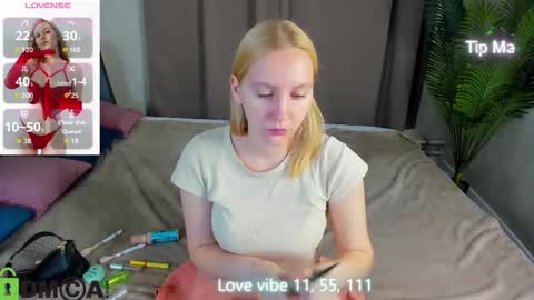 Snapshot of patr1cia_hart chatting on 12.14.25 patr1cia_hart online show from 12.14.25