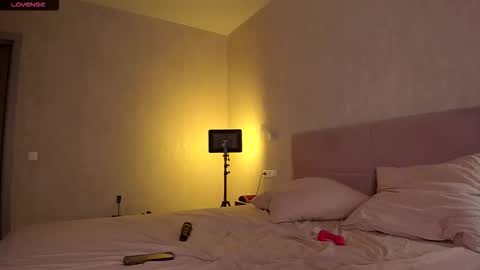 Snapshot of patricia_blair_ chatting on 10.18.25 Patricia online show from 10.18.25