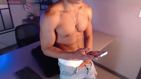 Snapshot of patrick_brown_ chatting on 12.21.24 Patrick Brown online show from 12.21.24