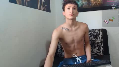 Snapshot of patrick_phoenix chatting on 10.22.25 online show from 10.22.25