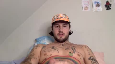 Snapshot of pattys_worlds chatting on 01.12.25 Patty online show from 01.12.25