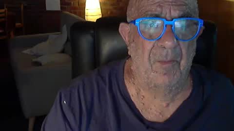 Snapshot of patvac chatting on 12.02.24 patvac online show from 12.02.24