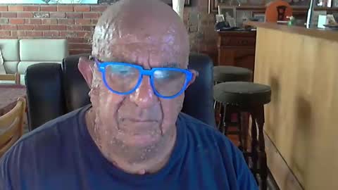 Snapshot of patvac chatting on 12.11.24 patvac online show from 12.11.24