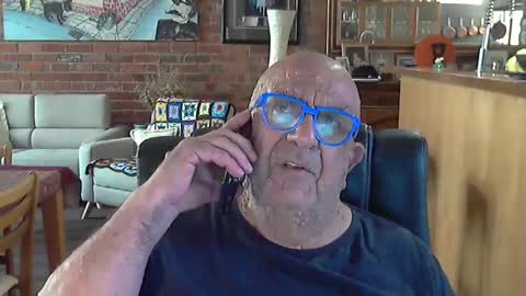 Snapshot of patvac chatting on 12.14.24 patvac online show from 12.14.24