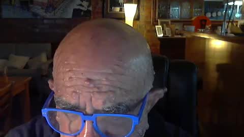 Snapshot of patvac chatting on 12.22.24 patvac online show from 12.22.24