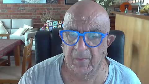 Snapshot of patvac chatting on 12.29.24 patvac online show from 12.29.24