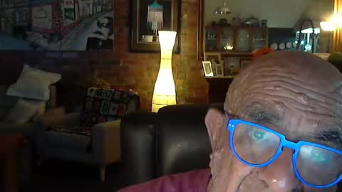 Snapshot of patvac chatting on 01.11.25 patvac online show from 01.11.25