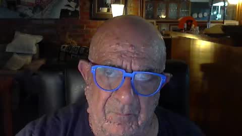 Snapshot of patvac chatting on 01.12.25 patvac online show from 01.12.25