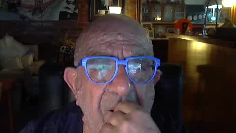 Snapshot of patvac chatting on 01.17.25 patvac online show from 01.17.25