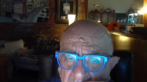 Snapshot of patvac chatting on 01.21.25 patvac online show from 01.21.25