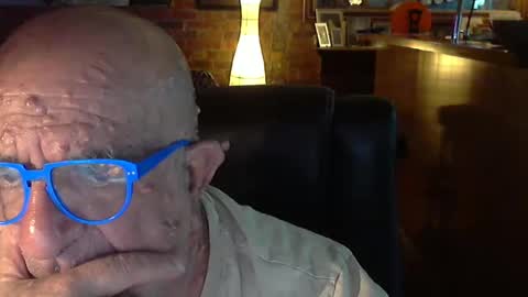 Snapshot of patvac chatting on 02.05.25 patvac online show from 02.05.25