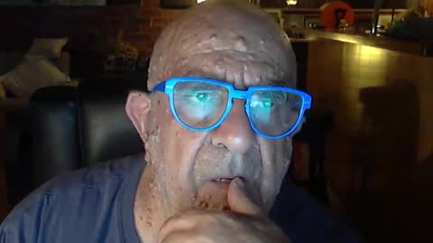 Snapshot of patvac chatting on 02.06.25 patvac online show from 02.06.25