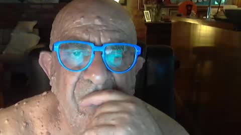 Snapshot of patvac chatting on 02.09.25 patvac online show from 02.09.25