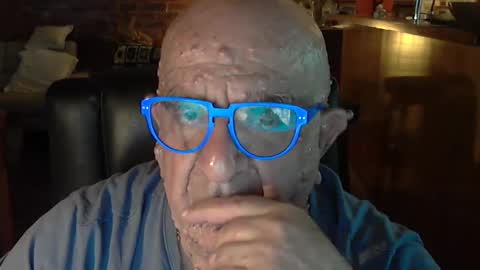 Snapshot of patvac chatting on 02.10.25 patvac online show from 02.10.25