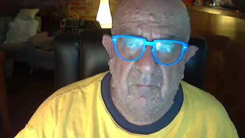 Snapshot of patvac chatting on 02.12.25 patvac online show from 02.12.25