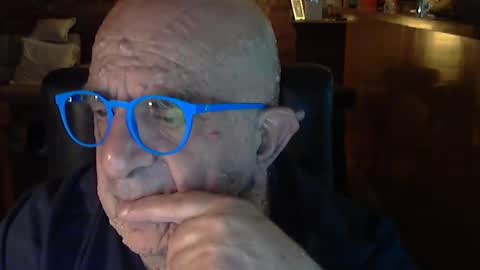 Snapshot of patvac chatting on 02.15.25 patvac online show from 02.15.25