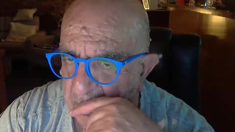 Snapshot of patvac chatting on 02.19.25 patvac online show from 02.19.25