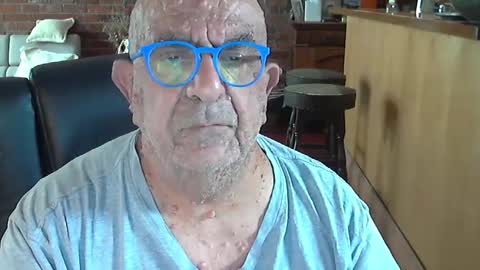 Snapshot of patvac chatting on 02.20.25 patvac online show from 02.20.25