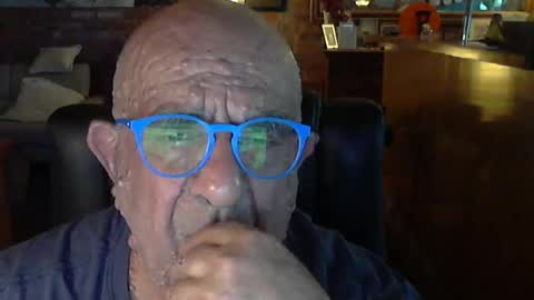 Snapshot of patvac chatting on 02.22.25 patvac online show from 02.22.25