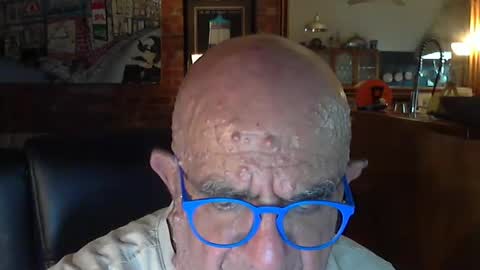 Snapshot of patvac chatting on 02.28.25 patvac online show from 02.28.25