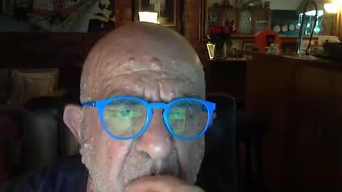 Snapshot of patvac chatting on 03.04.25 patvac online show from 03.04.25