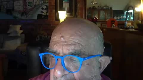 Snapshot of patvac chatting on 03.08.25 patvac online show from 03.08.25