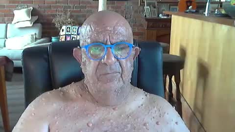 Snapshot of patvac chatting on 03.12.25 patvac online show from 03.12.25