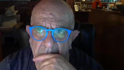 Snapshot of patvac chatting on 03.12.25 patvac online show from 03.12.25