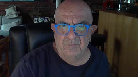 Snapshot of patvac chatting on 03.12.25 patvac online show from 03.12.25