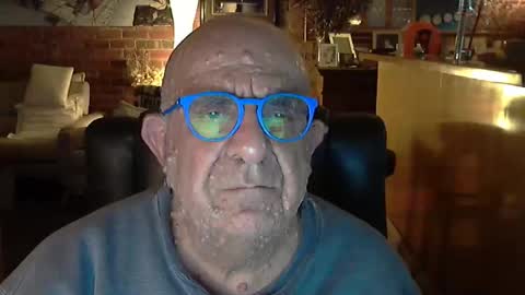 Snapshot of patvac chatting on 09.09.25 patvac online show from 09.09.25