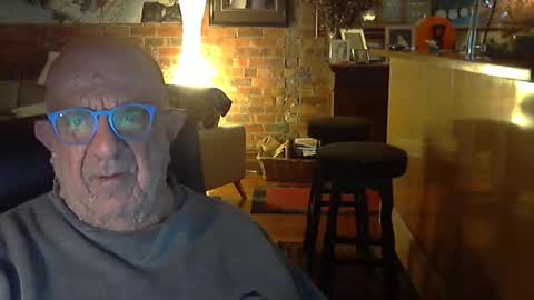 Snapshot of patvac chatting on 09.12.25 patvac online show from 09.12.25