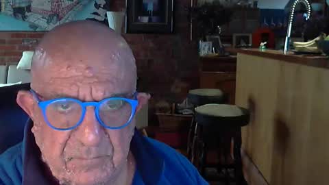 Snapshot of patvac chatting on 09.15.25 patvac online show from 09.15.25