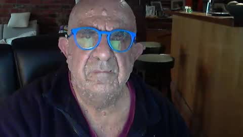 Snapshot of patvac chatting on 09.24.25 patvac online show from 09.24.25