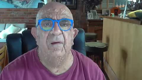 Snapshot of patvac chatting on 10.11.25 patvac online show from 10.11.25