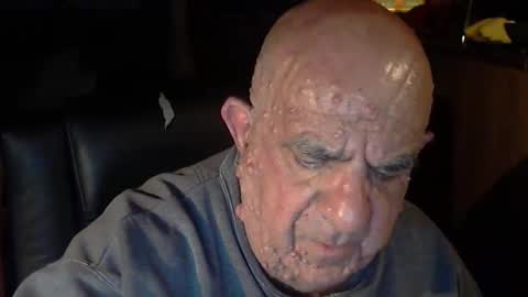 Snapshot of patvac chatting on 10.17.25 patvac online show from 10.17.25