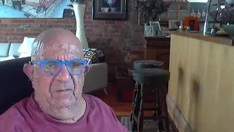 Snapshot of patvac chatting on 10.22.25 patvac online show from 10.22.25