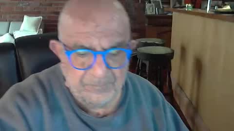 Snapshot of patvac chatting on 10.25.25 patvac online show from 10.25.25