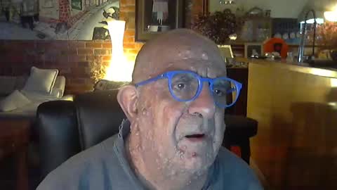 Snapshot of patvac chatting on 10.28.25 patvac online show from 10.28.25